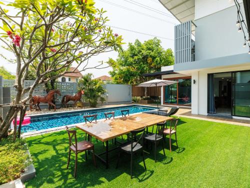 Ans Pool Villa