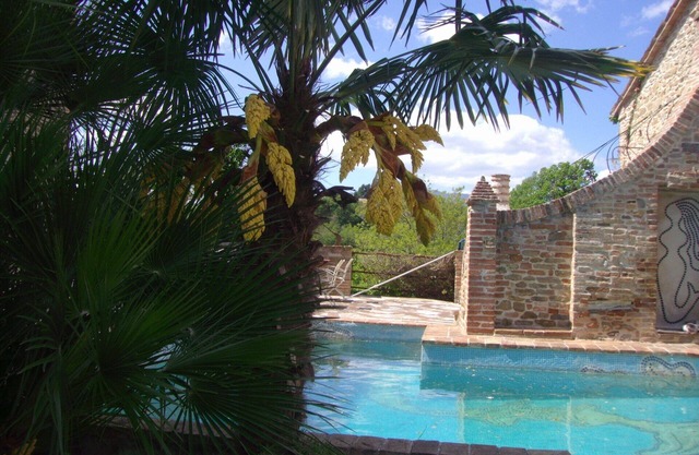 Antico Borgo Le Torricelle, asentamiento medieval con piscina de mosaico, 8 (6 + 2)
