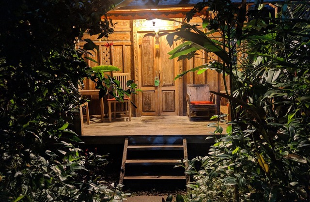 Antigua cabaña de jardín con corazón! 3