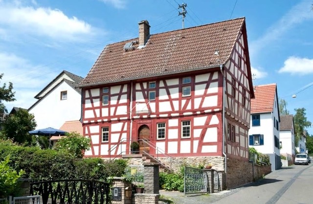 Gema antigua con entramado de madera - en el cinturón verde de Wiesbaden