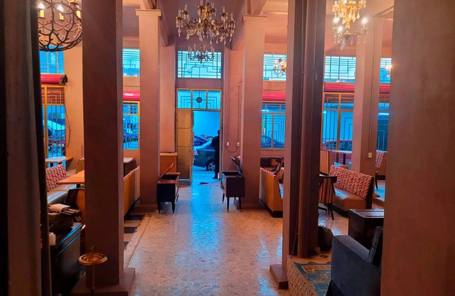Antique Hotel