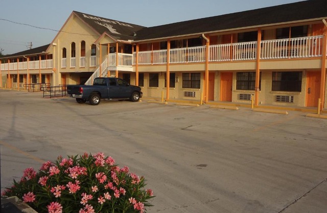 Antlers Inn Goliad