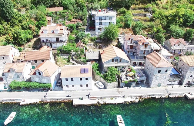 Antonia Apartment No. 6