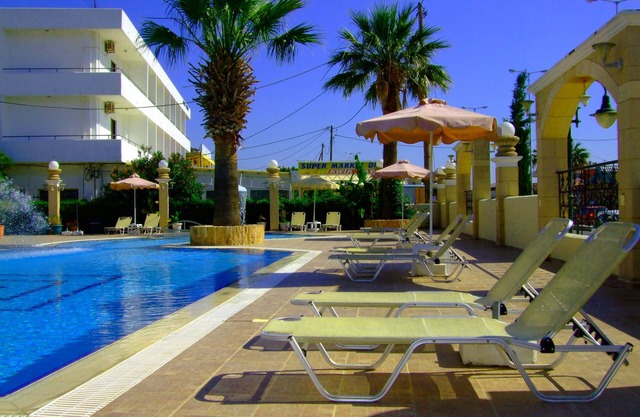 Antonios Hotel