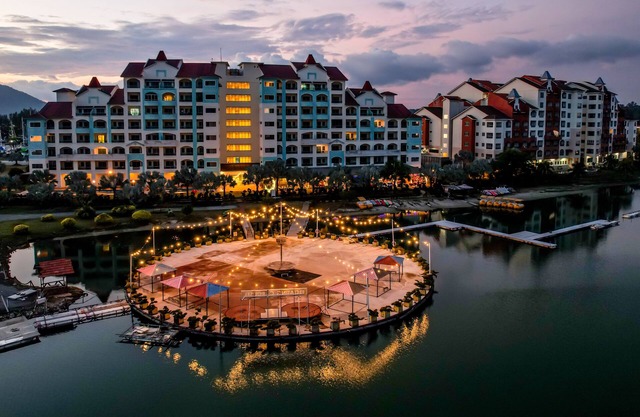 AnyLodge Waterfront Marina Island Pangkor