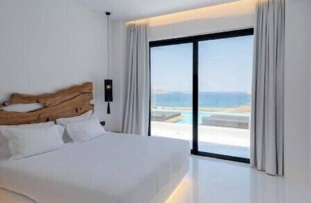 Aora Villa Mykonos @ Ftelia Beach