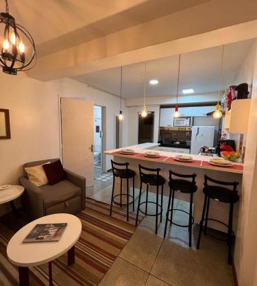 APÊ 102, 2 QUARTOS, TÉRREO | WI-FI 600MB | RESIDENCIAL JC, um lugar para ficar.