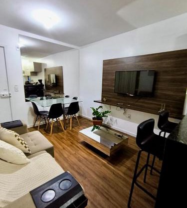 Apê moderno com Ar, Wi-Fi, máquina de lavar, garagem e portaria 24h- completo e confortável!