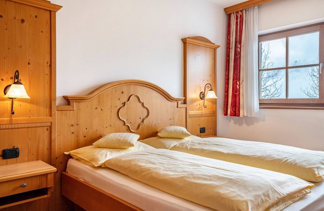 Apartamento 'Apartments Mirabell Nicole' con vistas a la montaña, terraza compartida y Wi-Fi