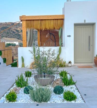Apademia Skyros Luxury Apartment