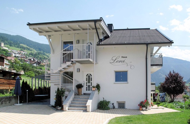 Apartamento Leni by Interhome