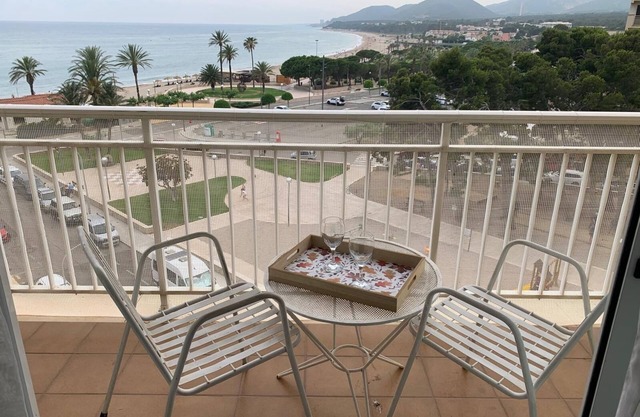 Apartamento con fabulosas vistas al mar a 100 m de la playa