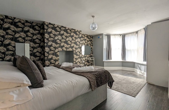 Apart-hotel - Flat 1 - 2 bed 1.5 Bath
