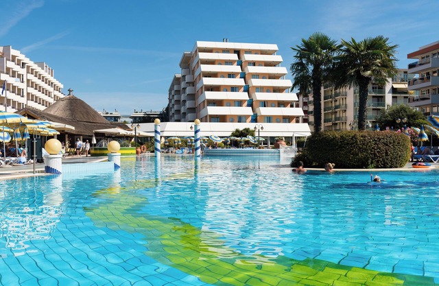 Aparthotel Holiday