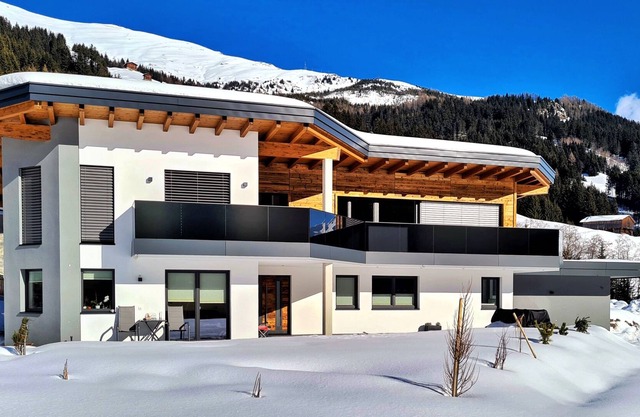 Modern holiday apartment in a quiet top location