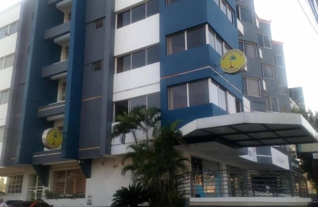 Aparta Hotel Jardines Metropolitanos