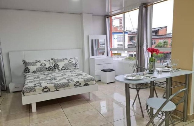 APARTAESTUDIO CERCA A CAMPANARIO