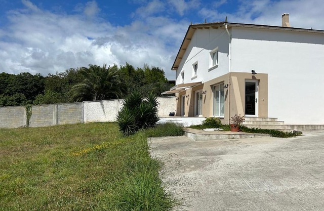 Apartagal-A Corredoira