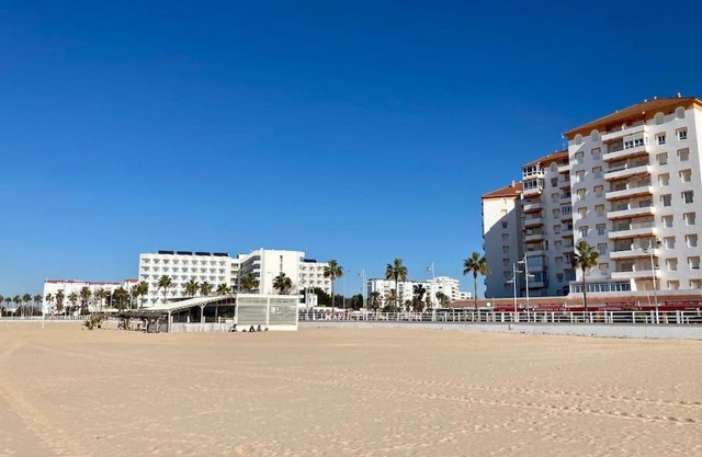 APARTAMENTO VALDEMAR PLAYA - WiFi & Aparcamiento