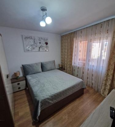 Apartament 2 camere Campulung Muscel