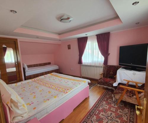 Apartament 3 camere strada Bailor Baltatesti
