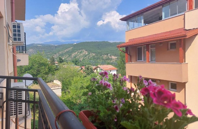 Apartament Emi