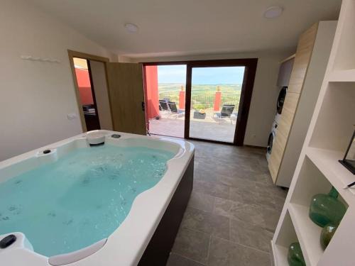 Apartament2 Ca la Maru amb jacuzzi comunitari