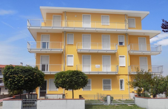 Apartamento de tres habitaciones en la zona central