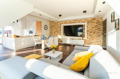 Apartament Skyline - przy Placu Piastowskim i blisko Term, widok na Śnieżkę, garaż podziemny by Apartamenty w Karkonoszach