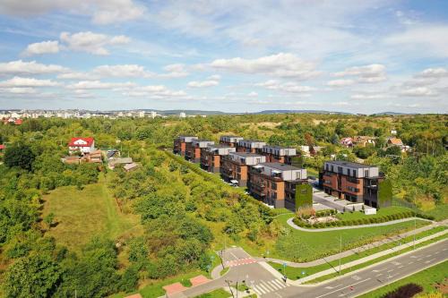 Apartament Wietrznia z tarasem, ogródkiem, parkingiem, na prestiżowym osiedlu obok rezerwatu przyrody NEW!