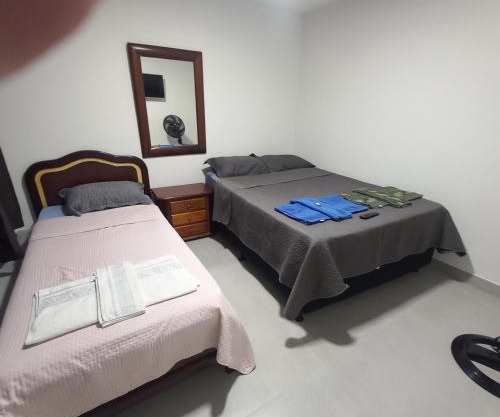 Apartamento 1 quarto Asa Norte prédio misto - residencial comercial - wi-Fi - 1 a 3 hospedes - sem taxas