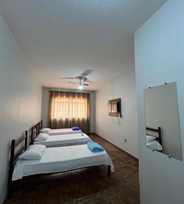 Apartamento 114 - Suíte em região central com ventilador