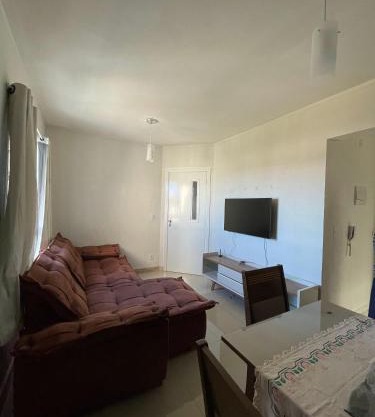 Apartamento de 2 quartos em condomínio com portaria 24h e localização excelente