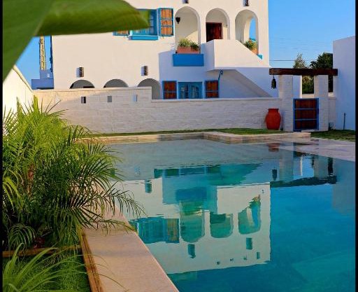 Apartamento Colada IV, con piscina compartida