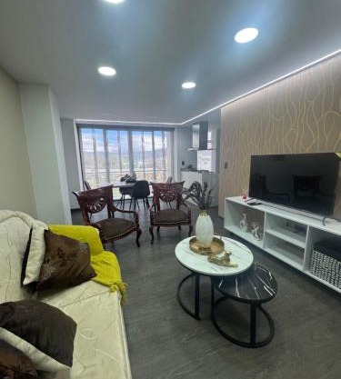 Apartamento centro comercial