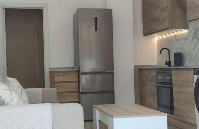Apartamento cerca Ciudad Ciencias. 4/6 personas. Céntrico, parada metro 2 minuto