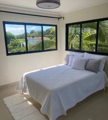 Apartamento con agua caliente para 9 personas