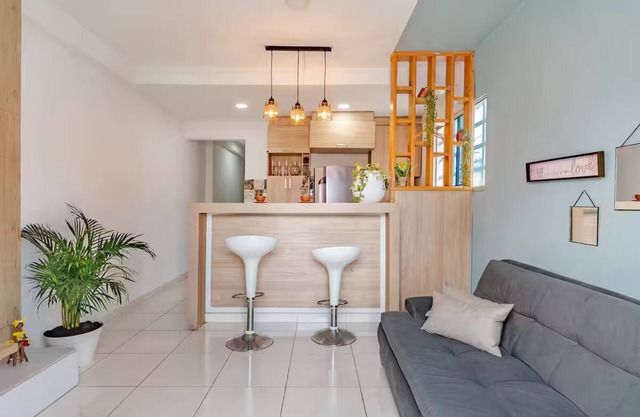 Apartamento con balcón y piscina en Cali