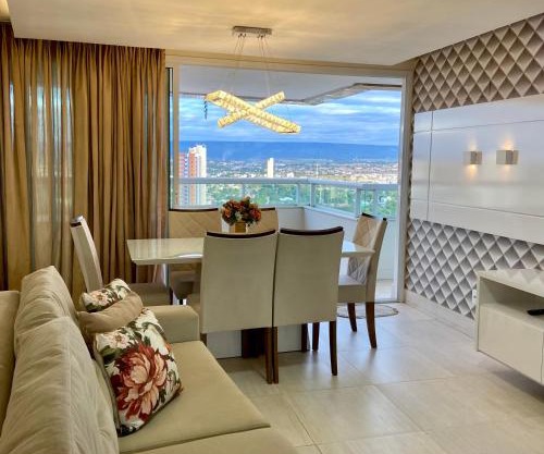 Apartamento confortável, localização extra -recepção 24h- Varanda com vista panorâmica