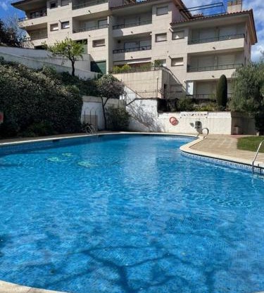 Apartamento con Piscina en Llança