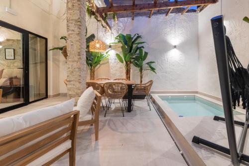 Apartamento con piscina y terraza
