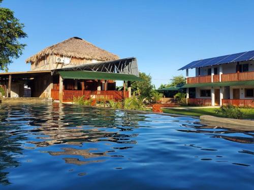 Apartamento Dani's Guest House con piscina