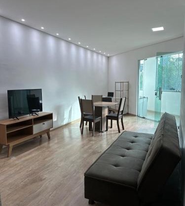 Apartamento de 2 quartos espaçoso!