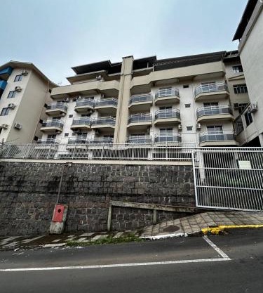 APARTAMENTO DUPLEX 5 QUARTOS 100 m do Parque