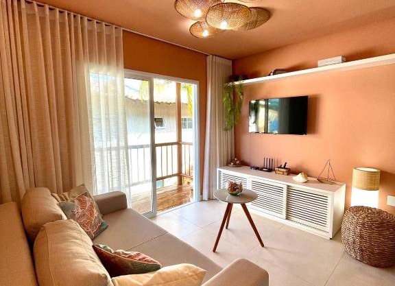 Apartamento em Condomínio frente Mar