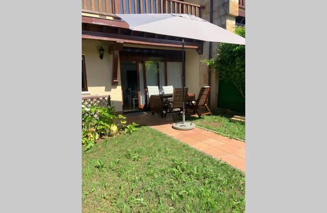 Apartamento en el Paseo de Manuel Noriega, Nº 9, con jardín privado, Wifi, en Comillas