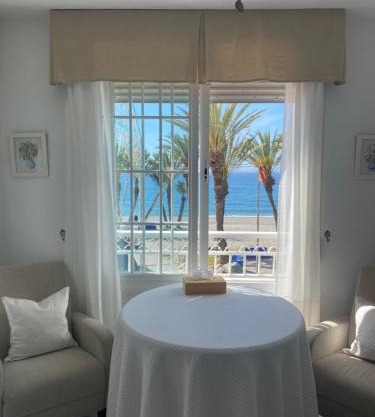 Apartamento en Primera Linea