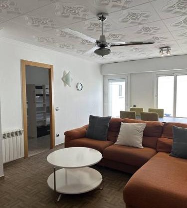 Apartamento Familiar Poeta Marquina