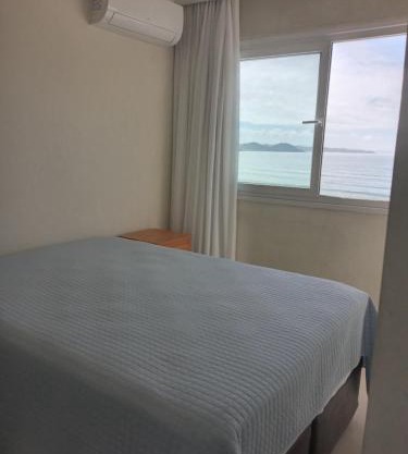 Apartamento frente ao mar