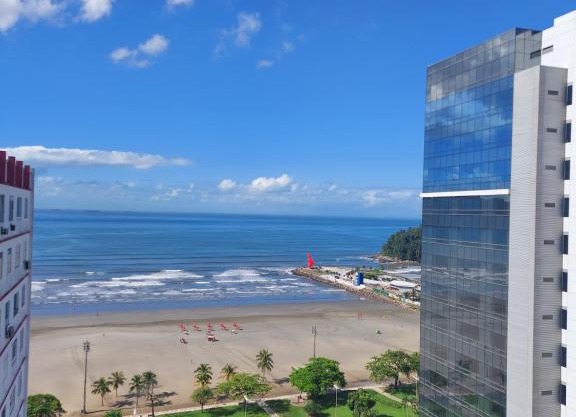 Apartamento frente à praia